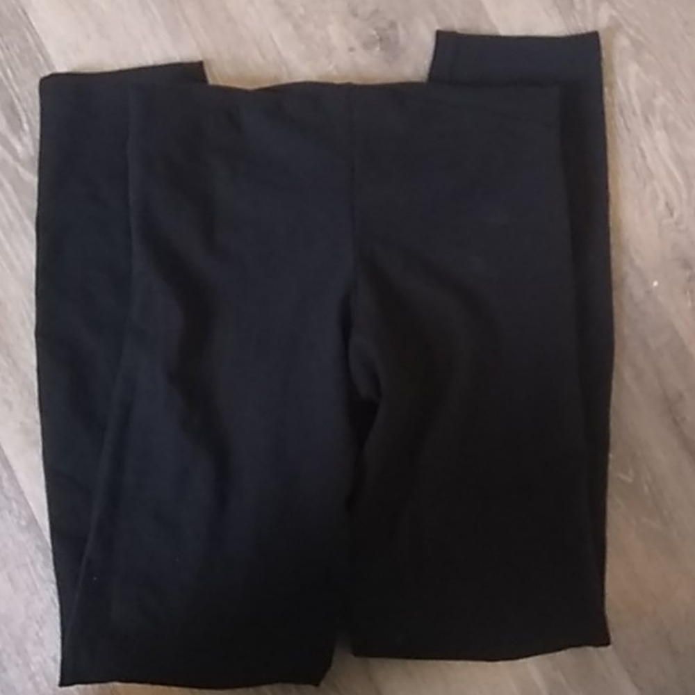 Black leggings